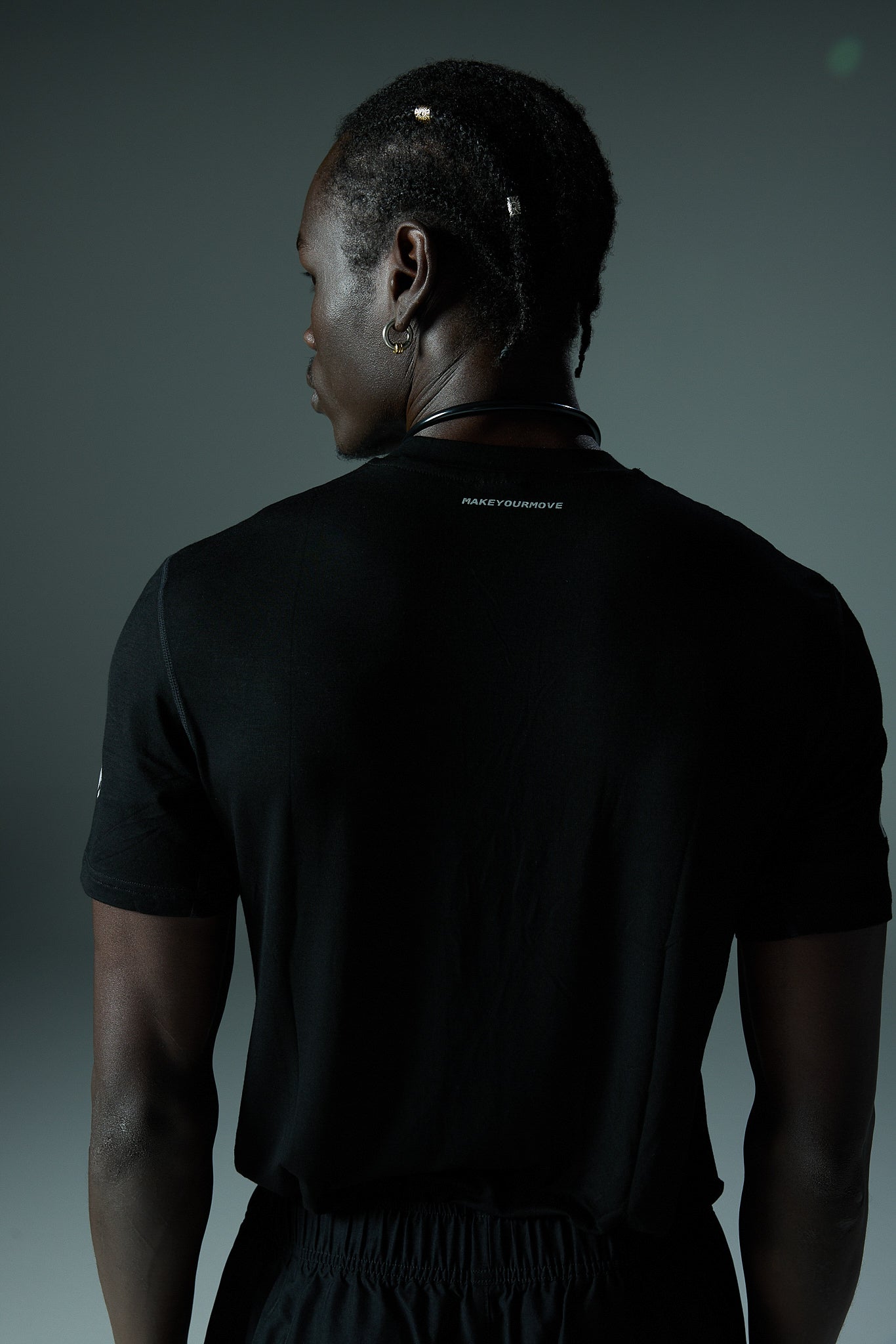 YK Move Flow Tee | Black