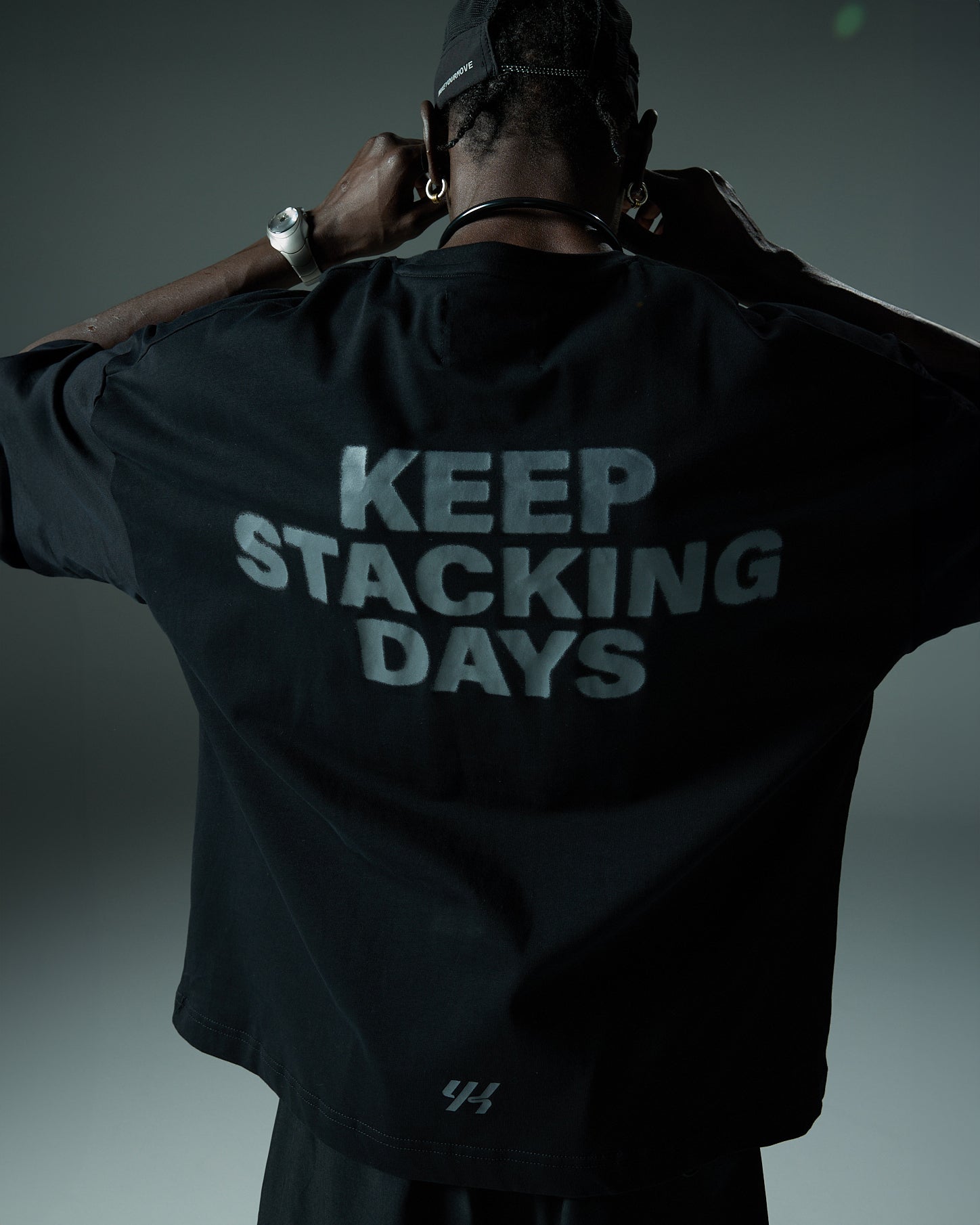 YK Move Stacking Days Tee | Black