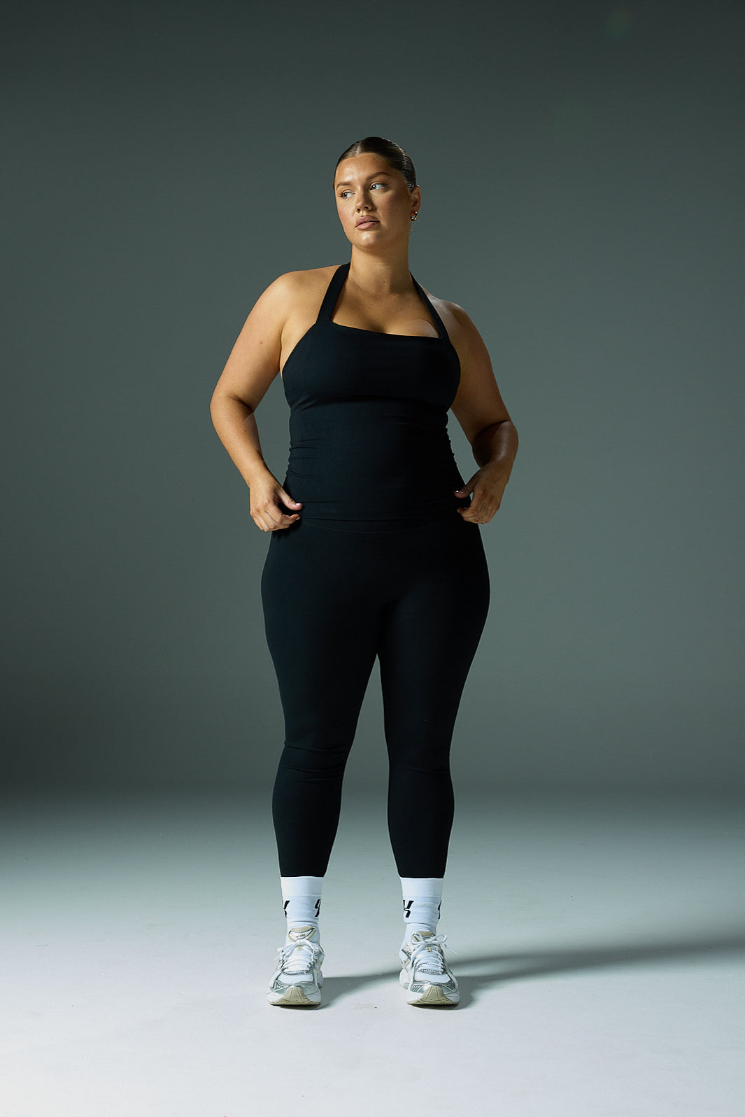 YK Move Sculpt Halter Tank | Black