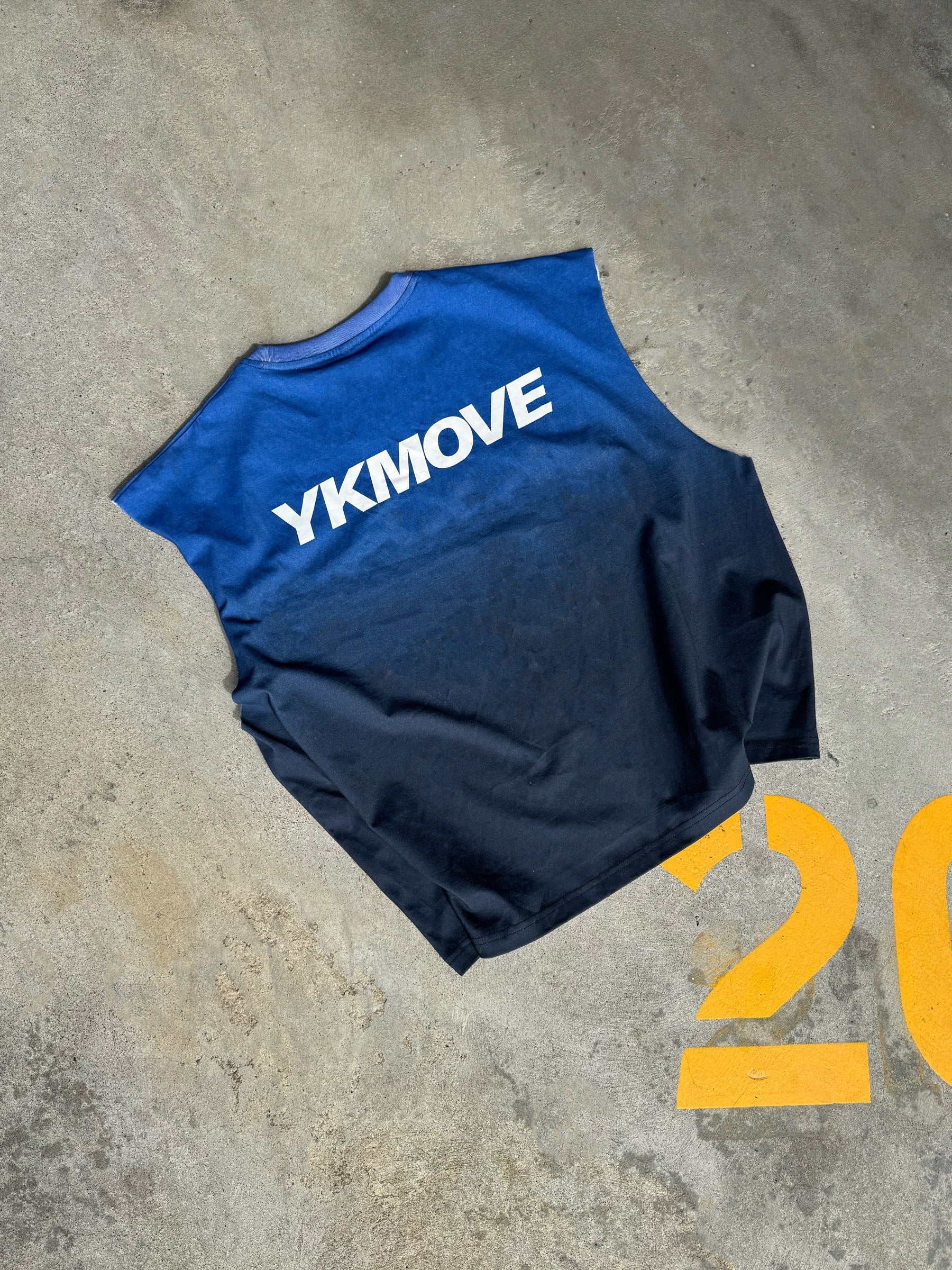 YK Move Champion Tank Akld | Blue Gradient