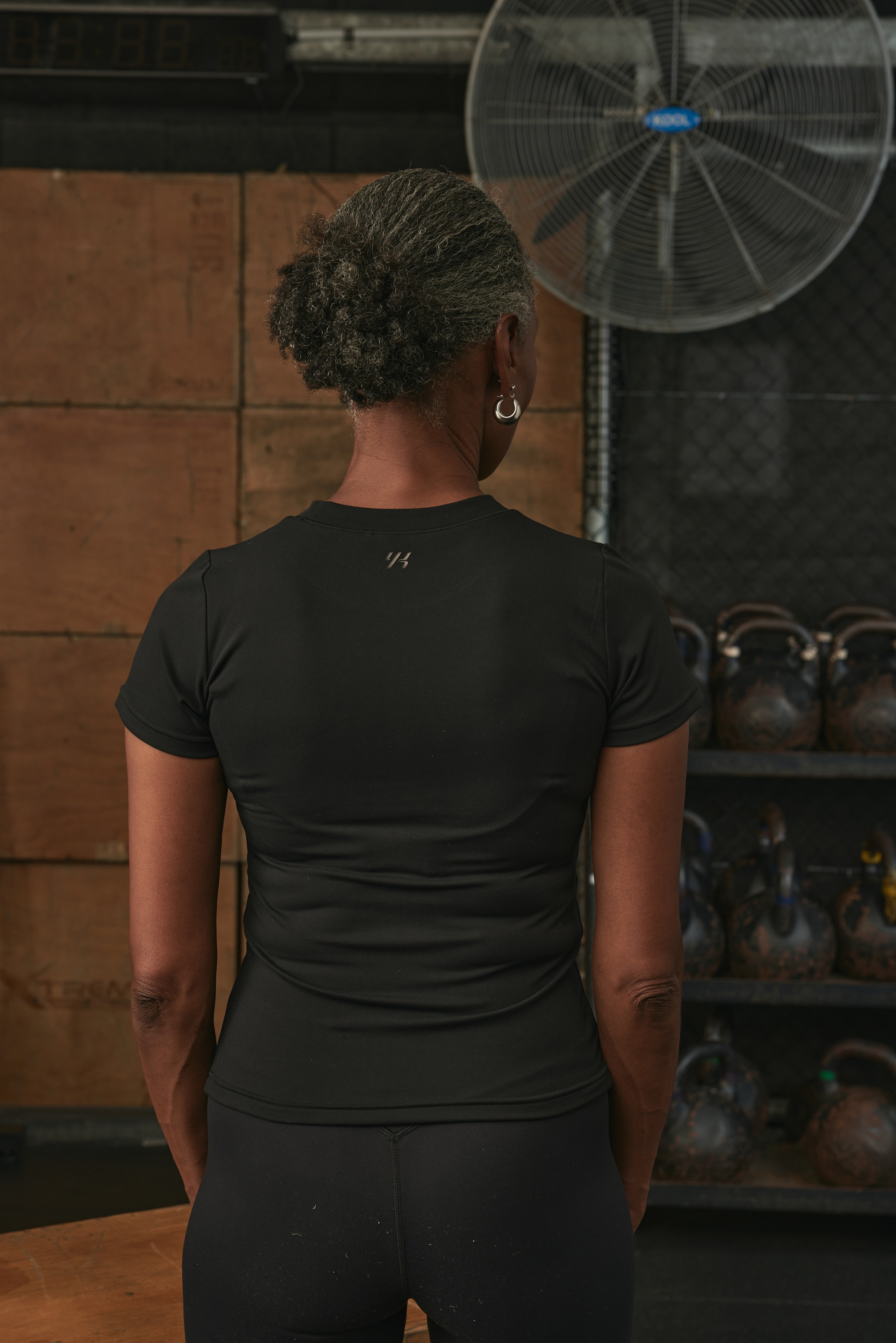 YK Move Cloud Short Sleeve | Black