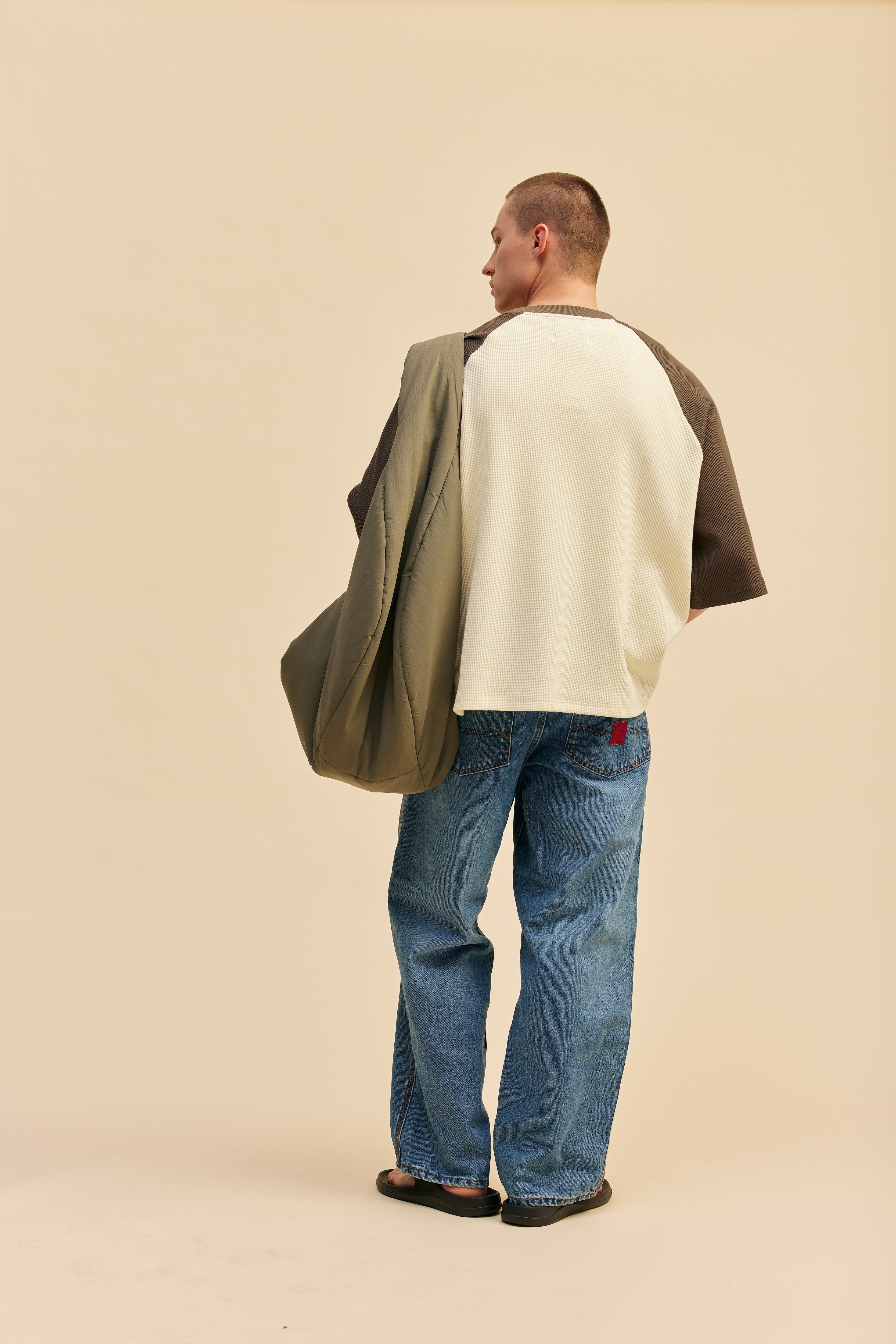 Raglan Waffle Tee | Charcoal/Cream