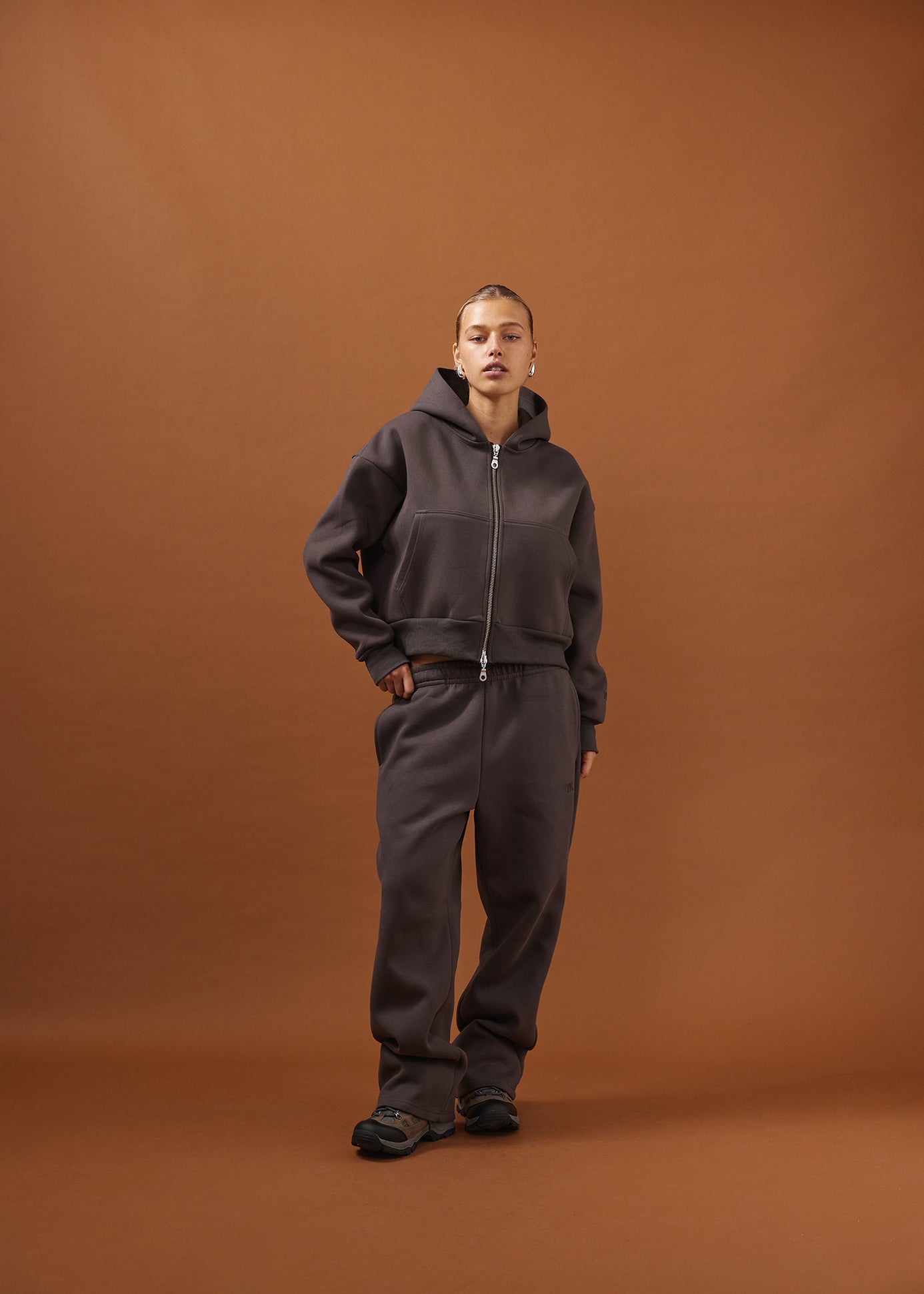 Nothing Heavyweight Structured Sweatpants | Concrete