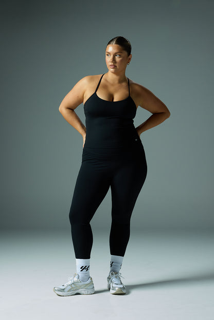 YK Move Sculpt Scoop Tank | Black