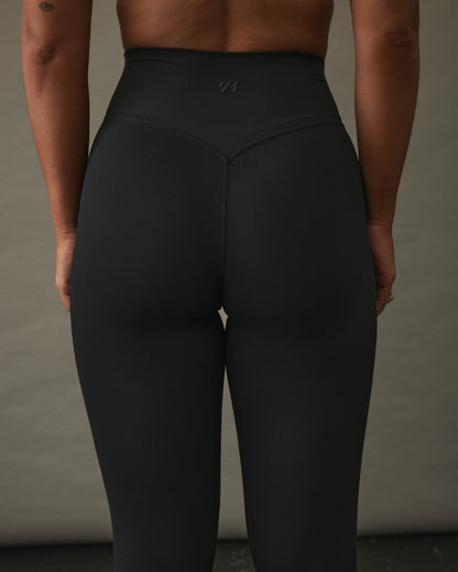 YK Move Cloud Leggings | Black