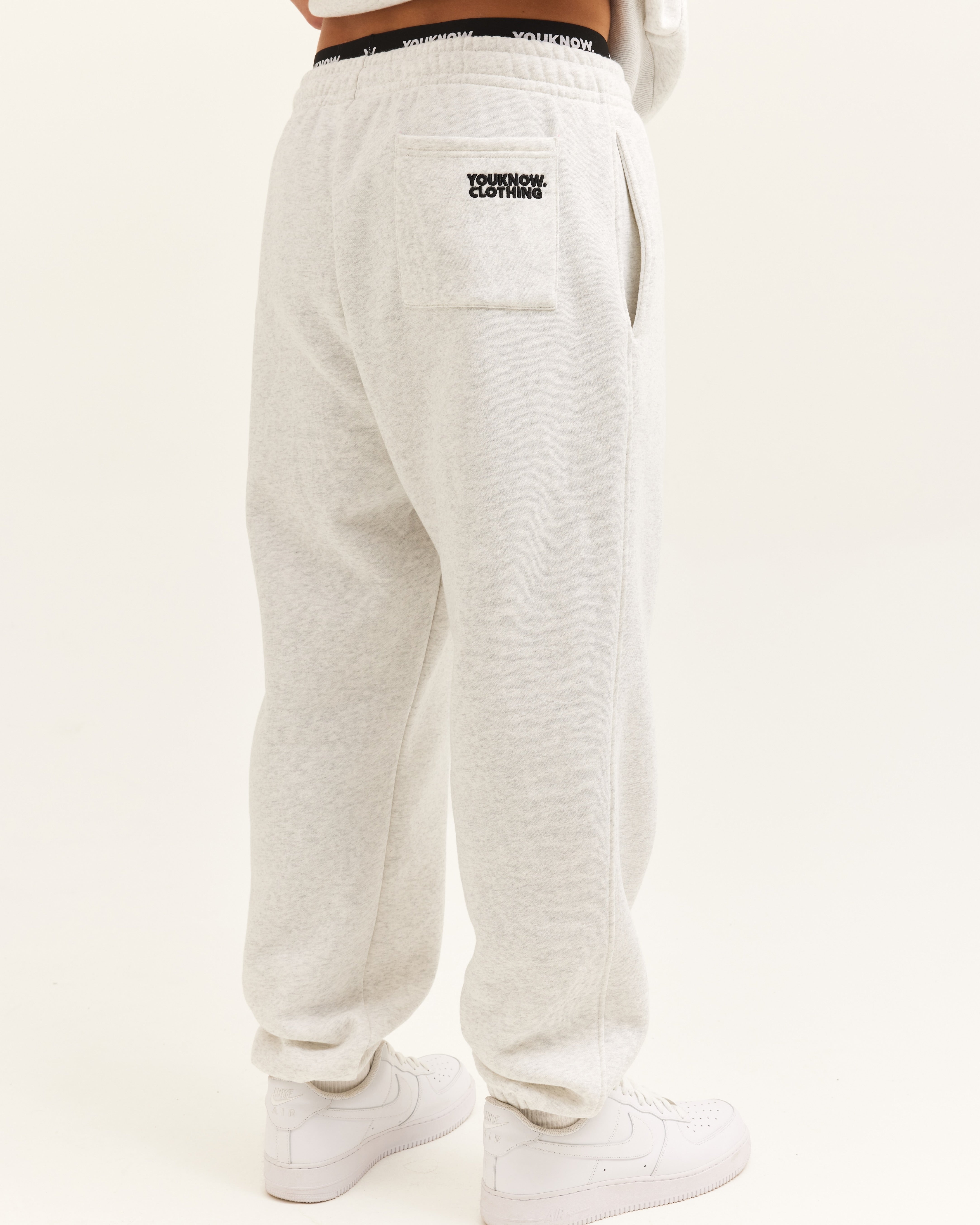 BLOCK CUFFED SWEATPANTS | White Marle