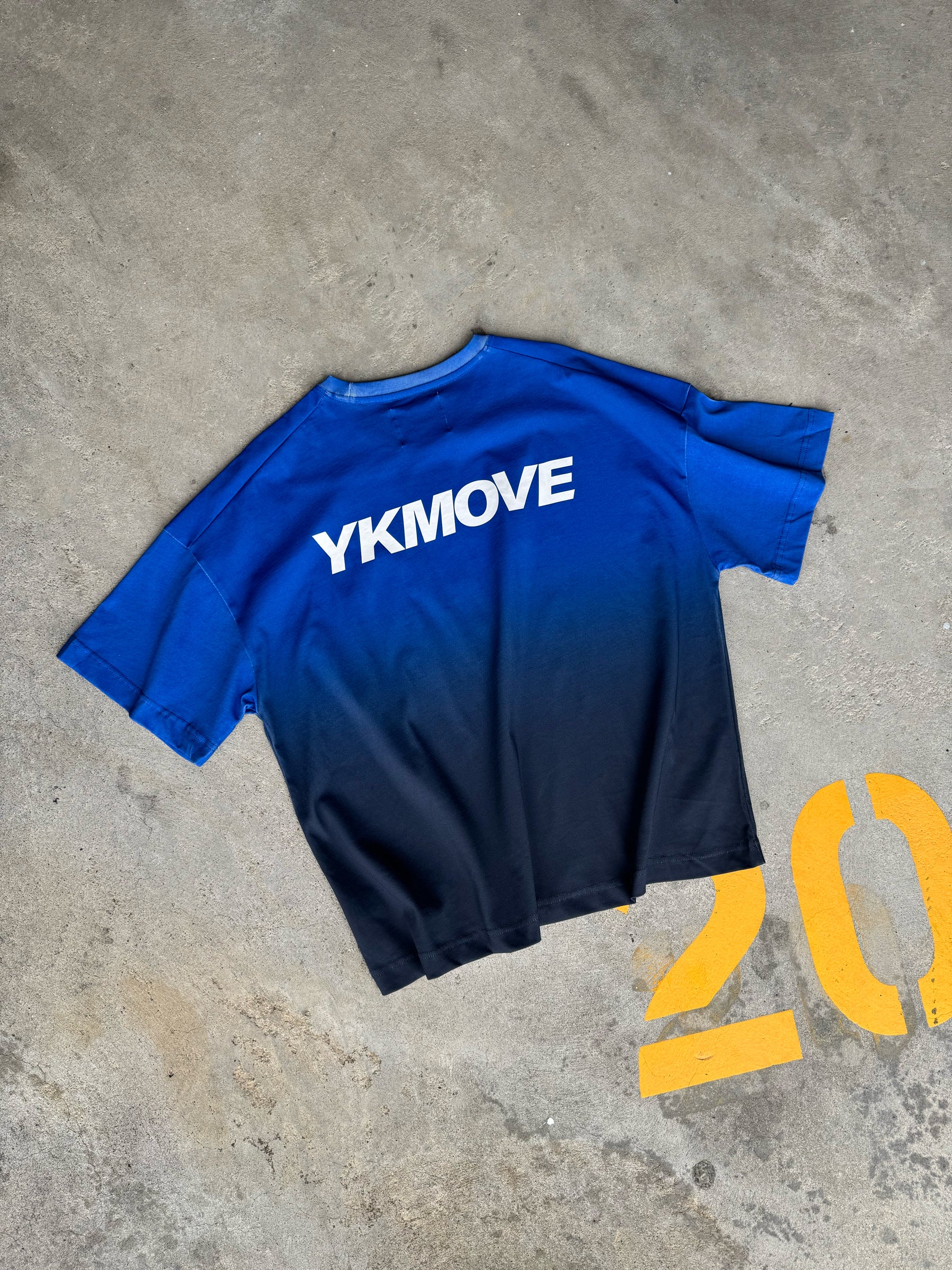 YK Move Champion Tee Akld | Blue Gradient