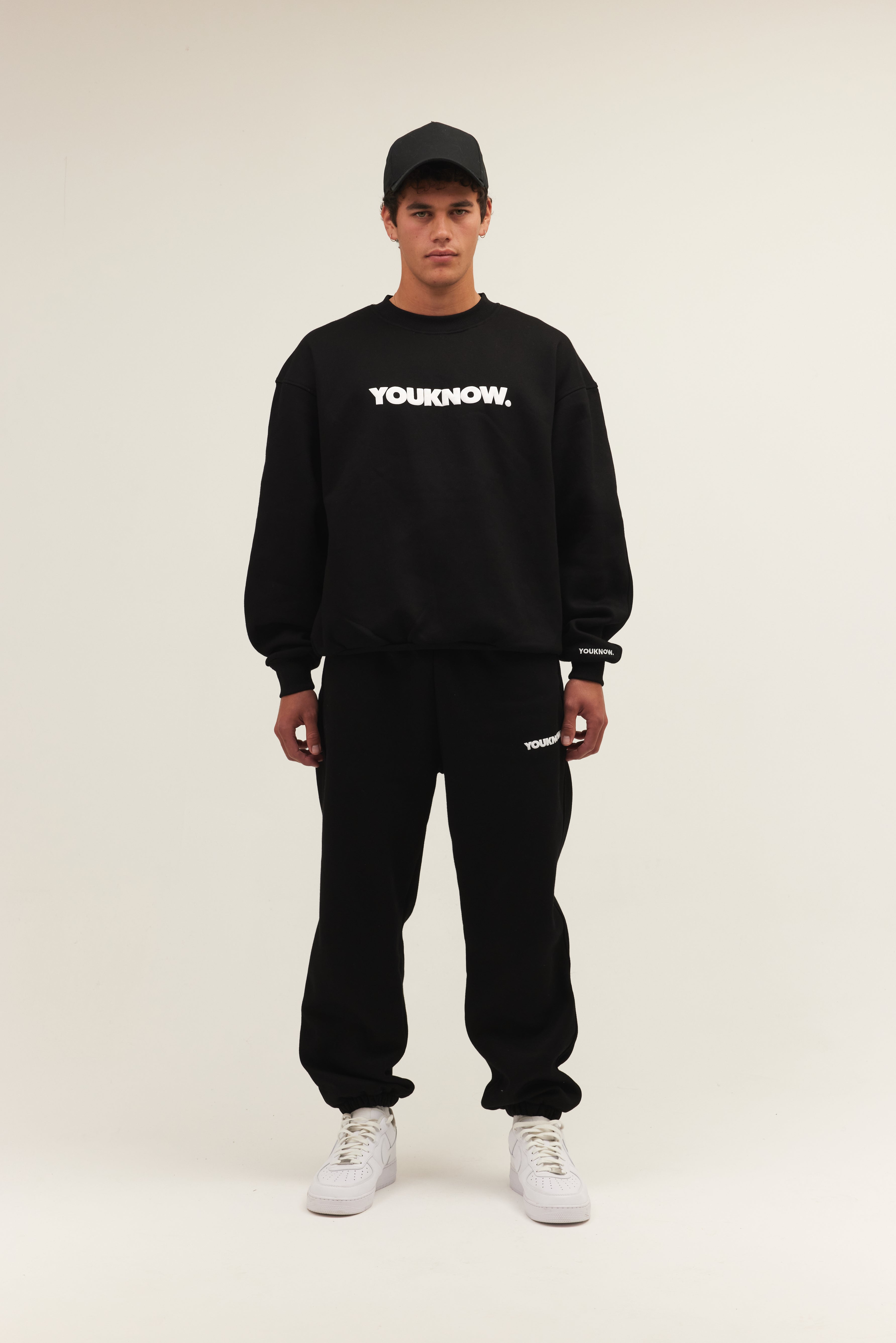 BLOCK CREWNECK | Black