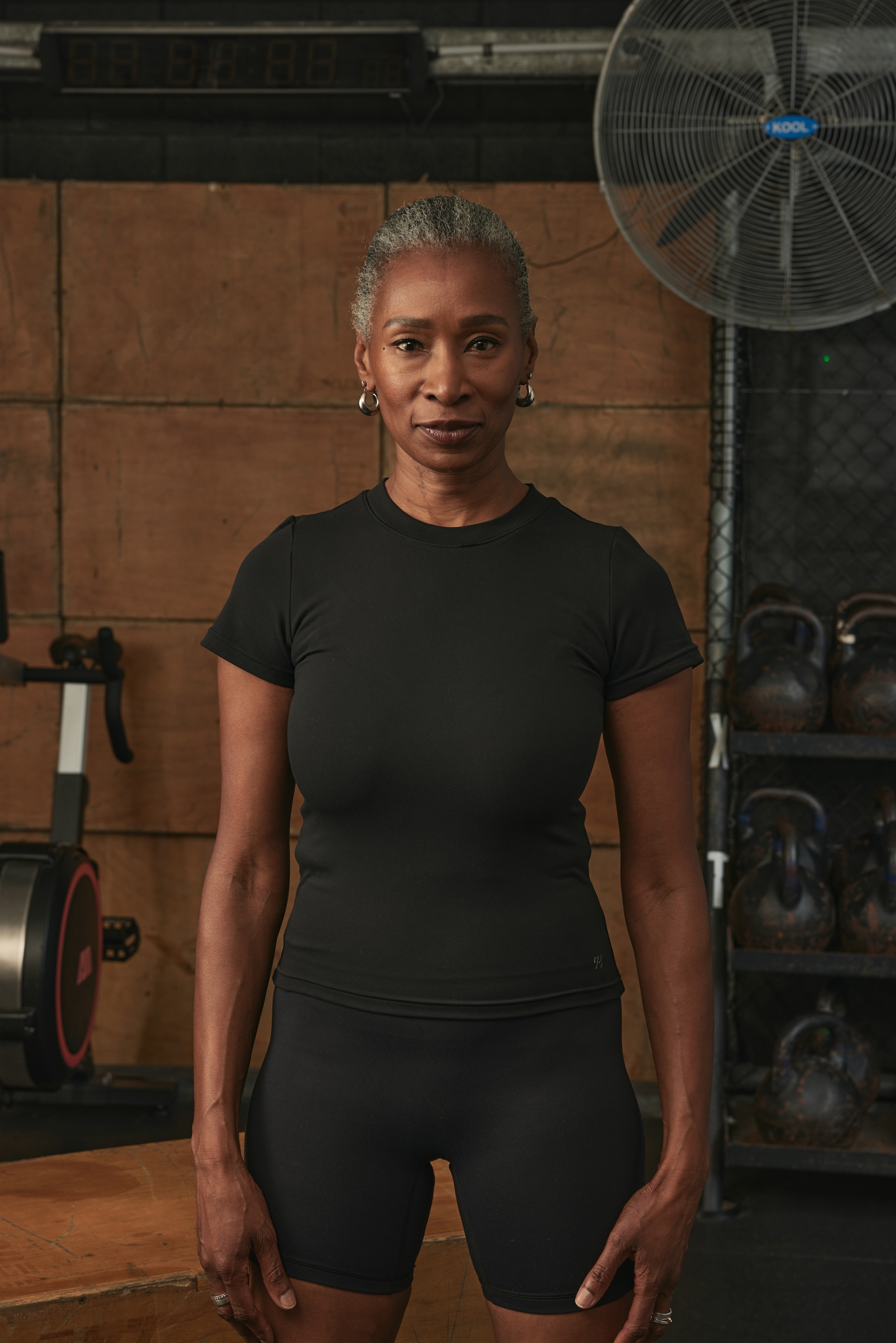 YK Move Cloud Short Sleeve | Black