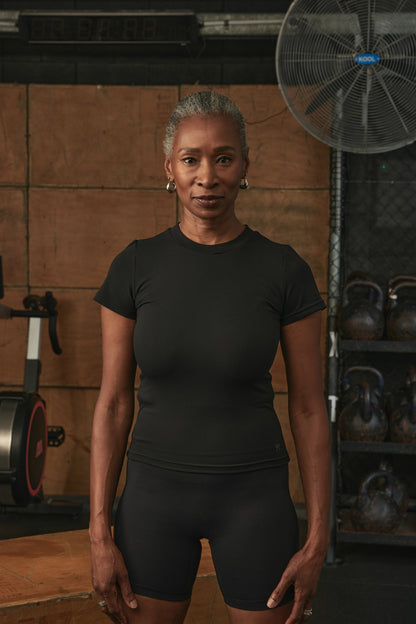 YK Move Cloud Short Sleeve | Black