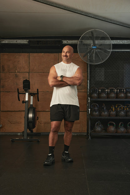 YK Move Flow Tank | White