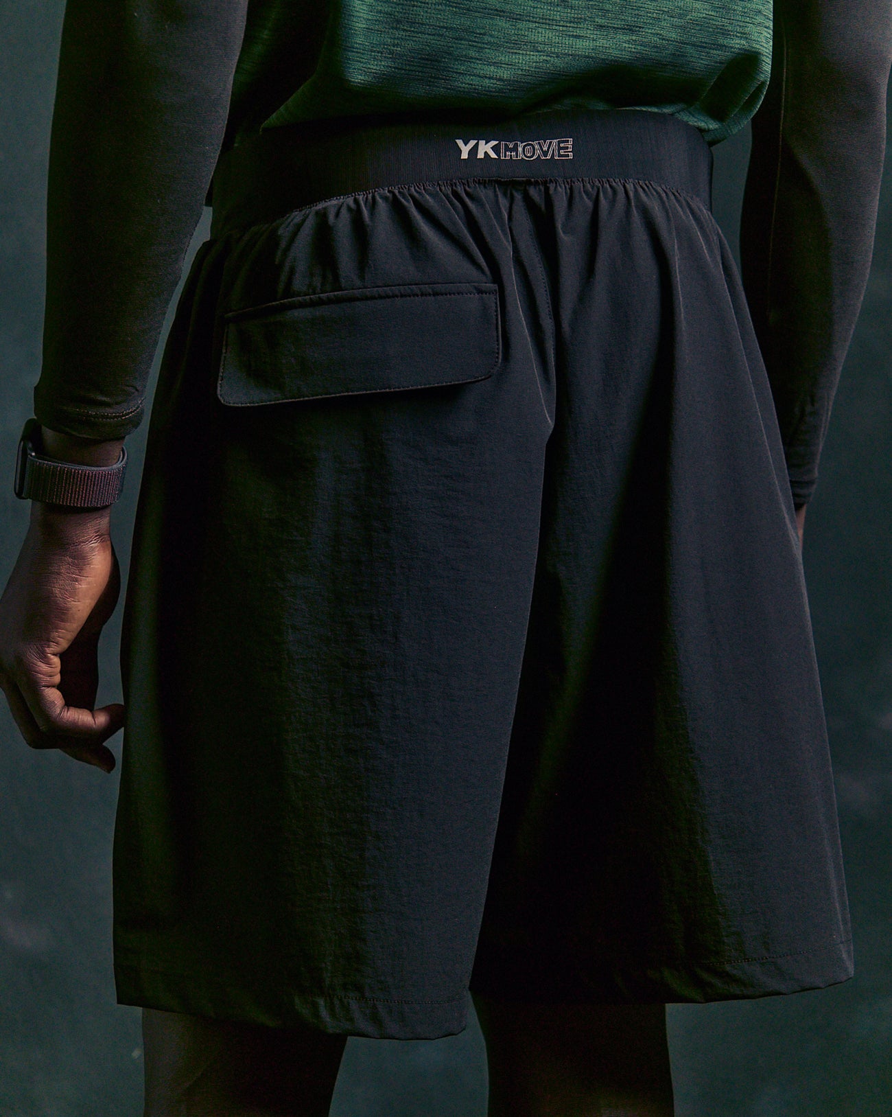 YK Move Journey Shorts | Black