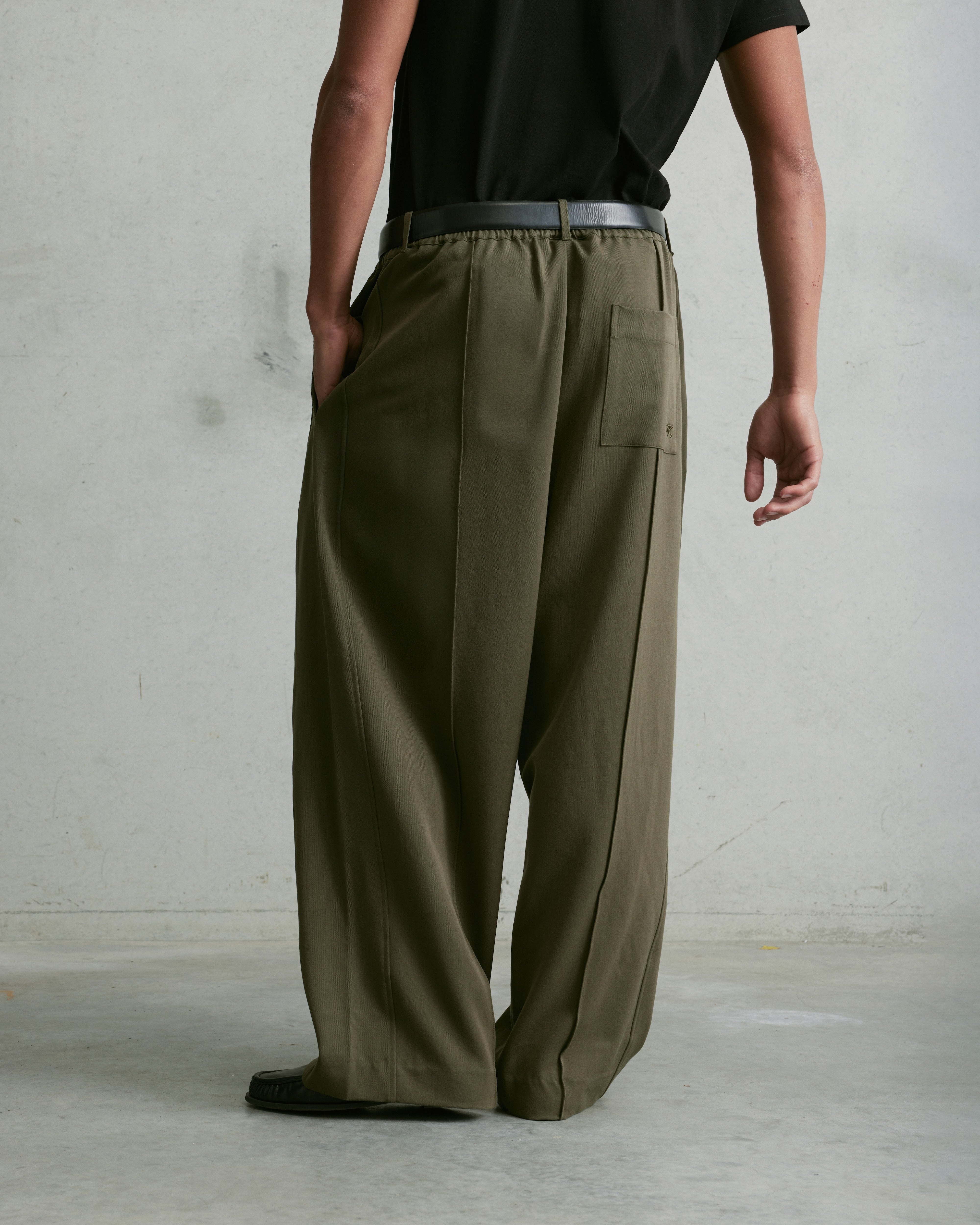 Nothing Pleated Pants | Olive