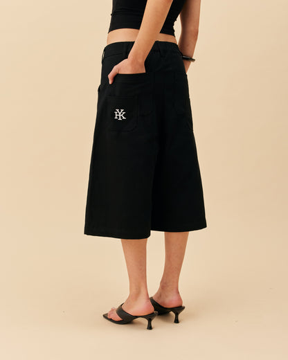 Double Pleated Shorts | Black